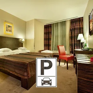 Hotel Ea Crystal Palace