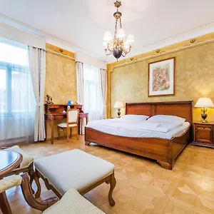 4* Hotel U Jezulatka